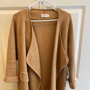 Cardigan / sweater